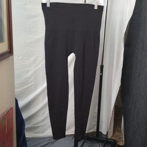 Serra Size Large Leggings